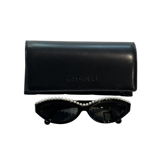 Chanel Pearl S0114 Oval Sunglasses in Black Authentic - Picture 1 of 7